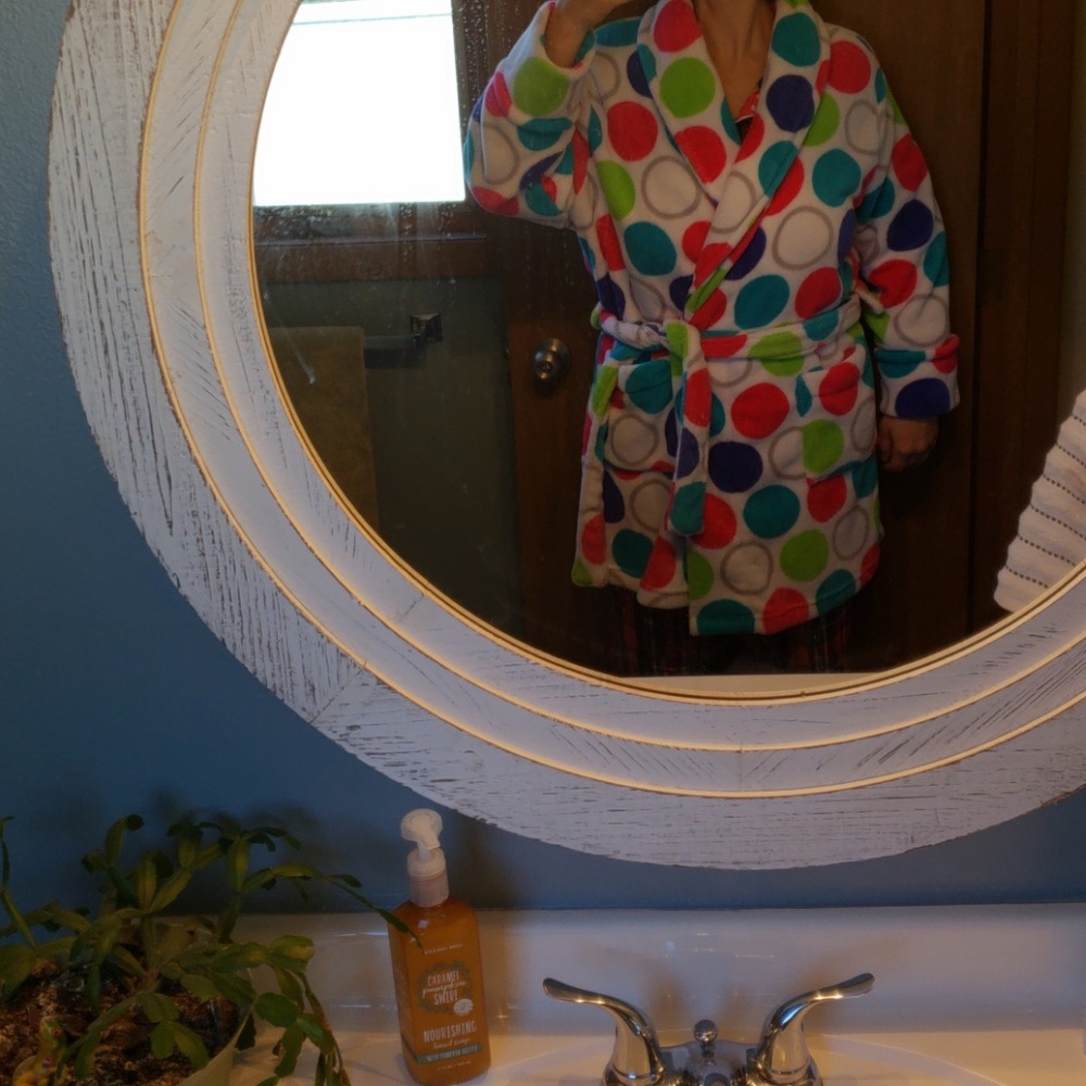 Warm polka dot bathrobe, like new!